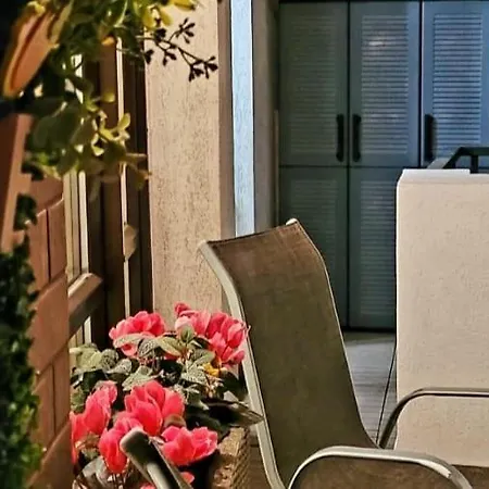 Cosy Flat With Large Balcony * בוקרשט