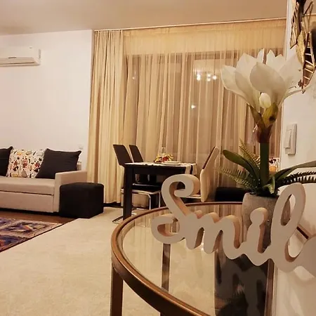 Appartamento Cosy Flat With Large Balcony Bucarest