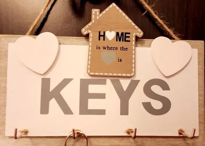 Cosy Flat With Large Balcony Bucareste