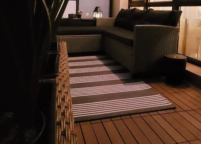 Apartamento Cosy Flat With Large Balcony Bucareste