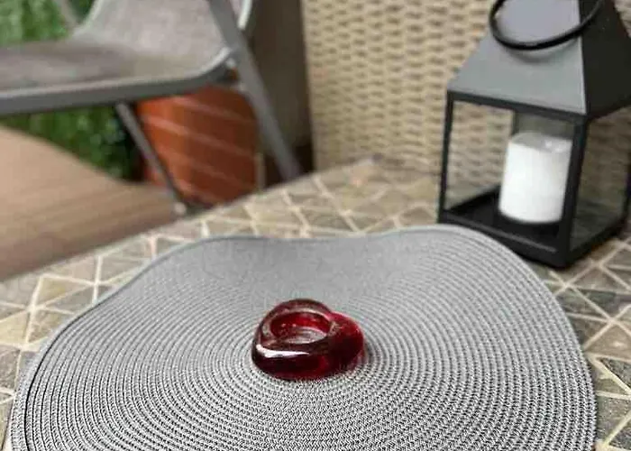 Cosy Flat With Large Balcony *