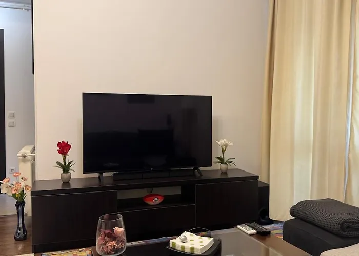 Cosy Flat With Large Balcony 公寓 布加勒斯特