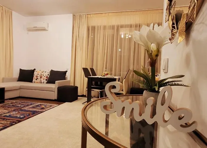 Apartamento Cosy Flat With Large Balcony Bucareste